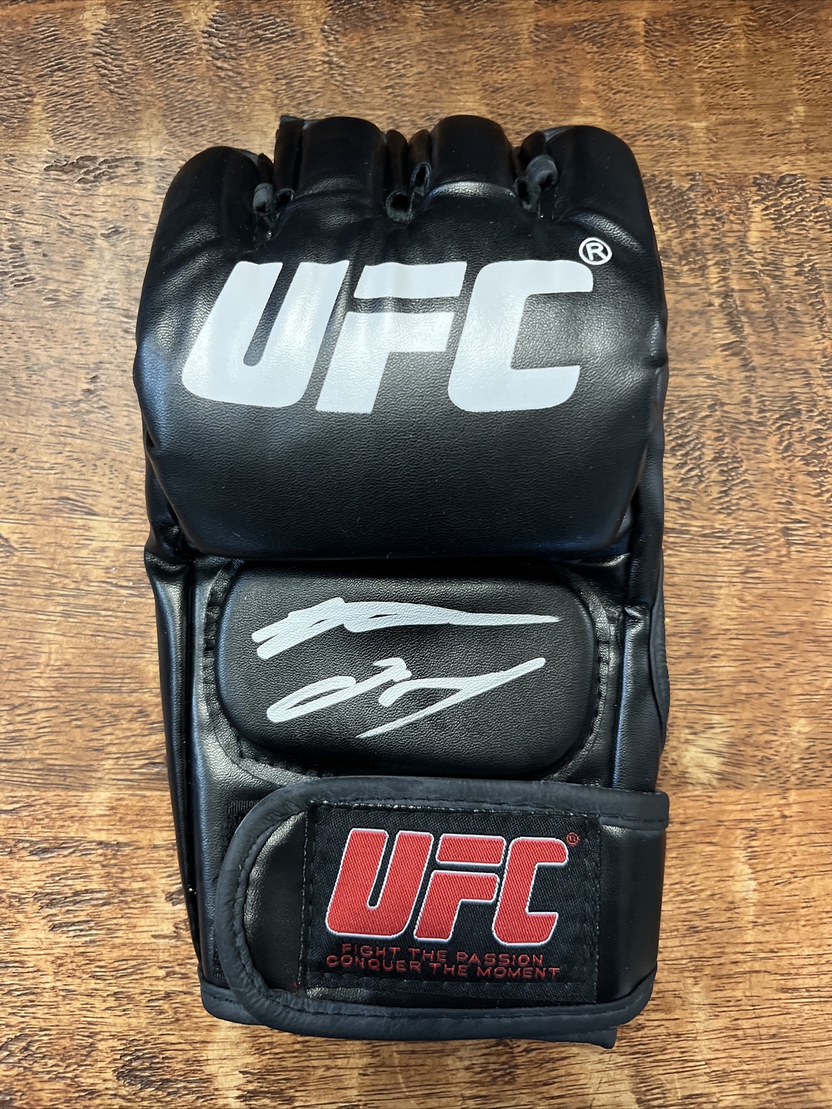 Nate Diaz Signed UFC MMA Glove JSA Coa Autographed