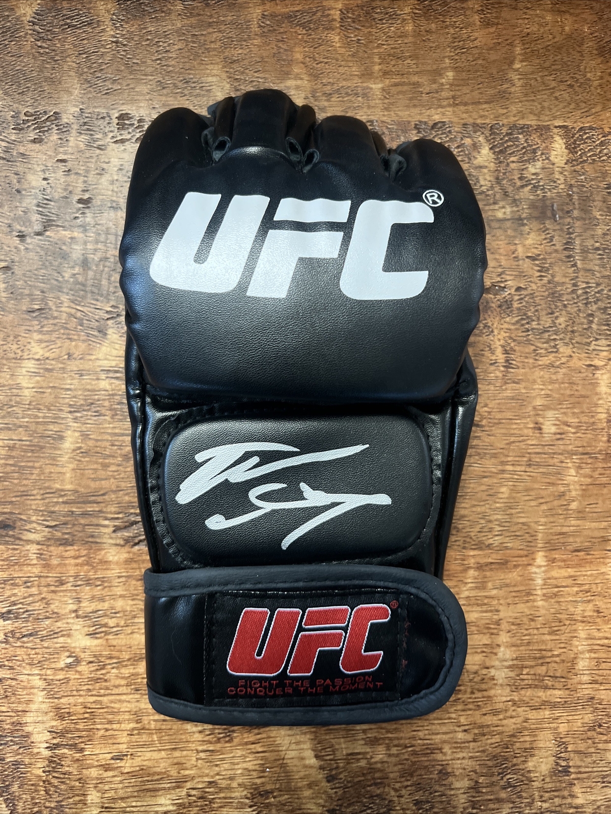 Nate Diaz Signed UFC MMA Glove JSA Coa Autographed