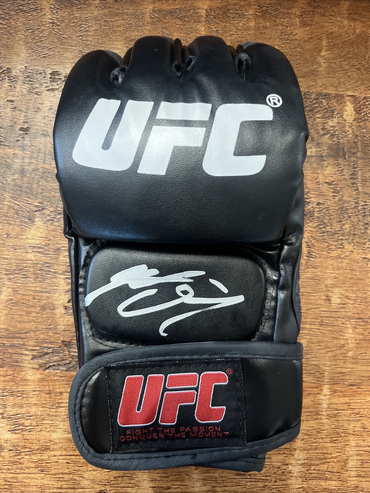 Nate Diaz Signed UFC MMA Glove JSA Coa Autographed