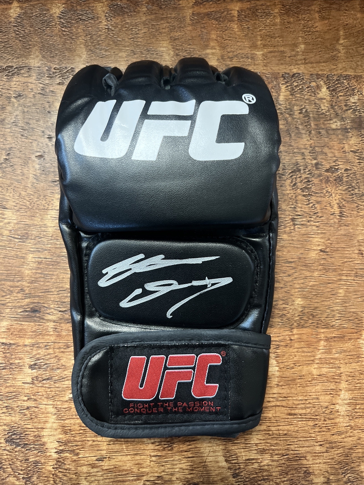 Nate Diaz Signed UFC MMA Glove JSA Coa Autographed