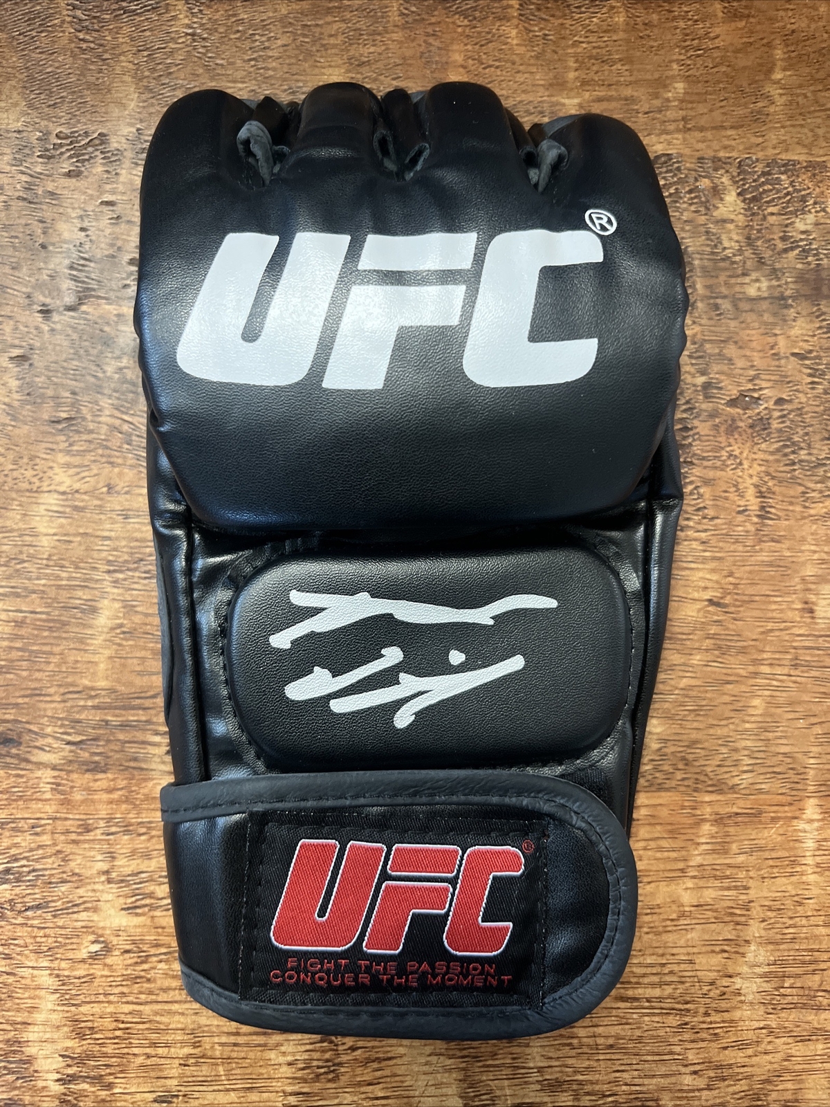 Nate Diaz Signed UFC MMA Glove JSA Coa Autographed
