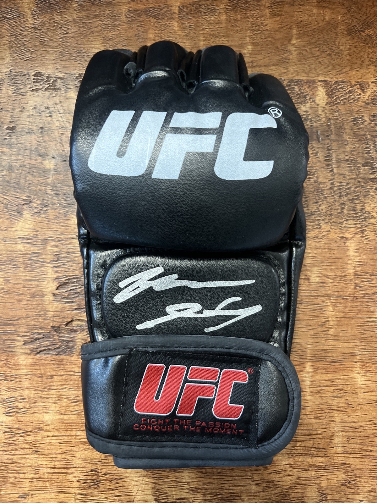 Nate Diaz Signed UFC MMA Glove JSA Coa Autographed