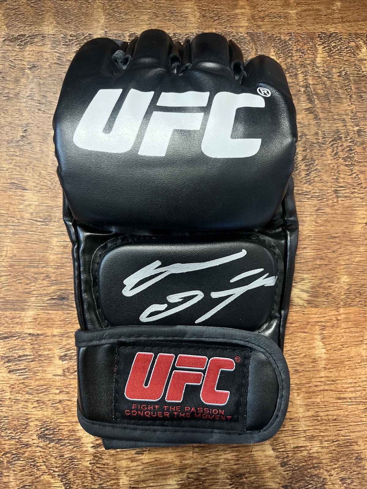 Nate Diaz Signed UFC MMA Glove JSA Coa Autographed