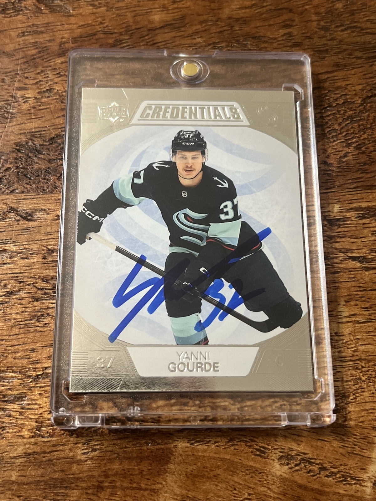 Yanni Gourde IP Signed Upper Deck Credentials Card Psa Dna Autographed Kraken