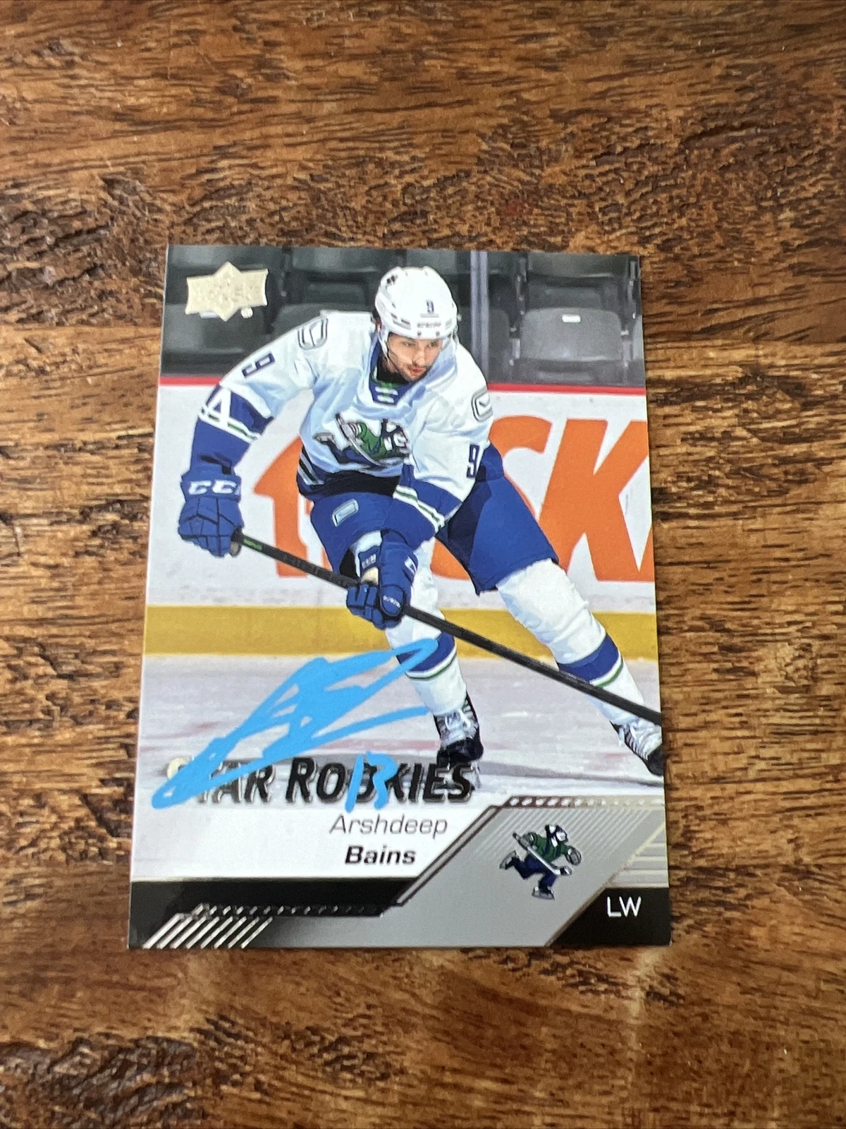 Arshdeep Bains IP Signed Rookie 2022-23 Upper Deck Choice AHL Card Canucks Auto