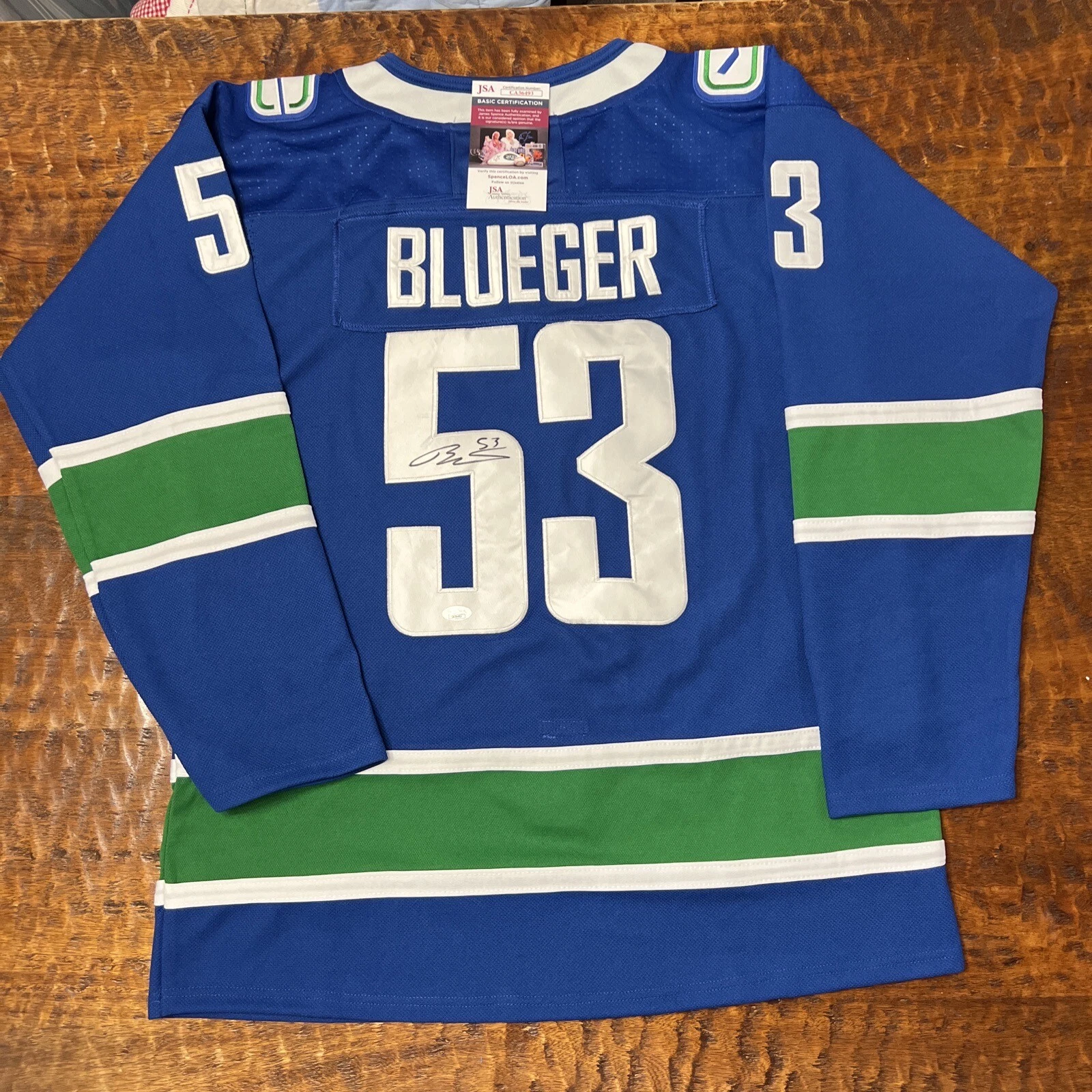 Teddy Blueger Signed Vancouver Canucks Jersey JSA Coa Autographed