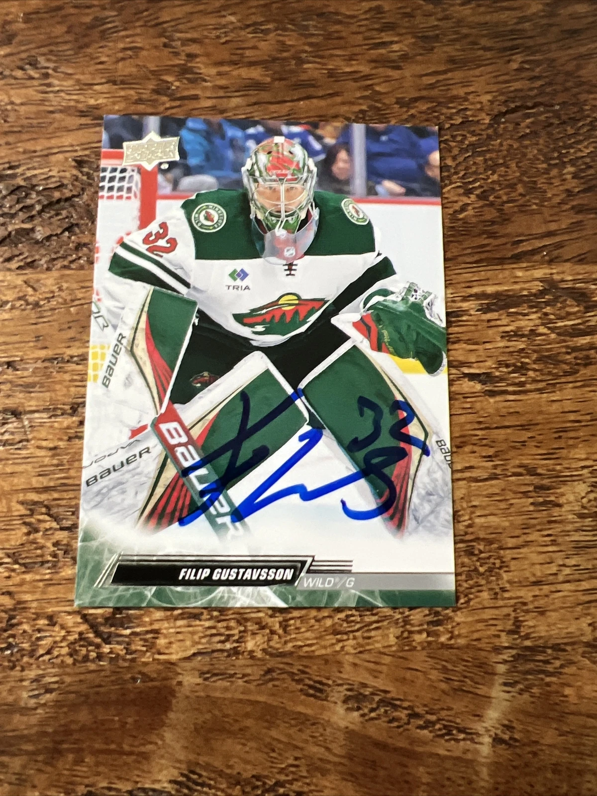 Filip Gustavsson IP Signed 2022-23 Upper Deck Card Autographed Wild