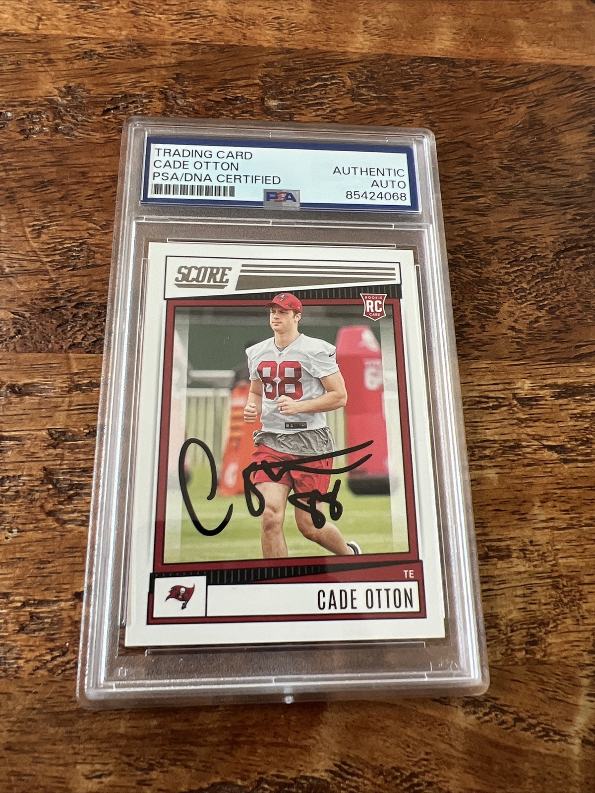 Cade Otton IP Signed Score Rookie Card PSA DNA Coa Slab Buccaneers Autographed