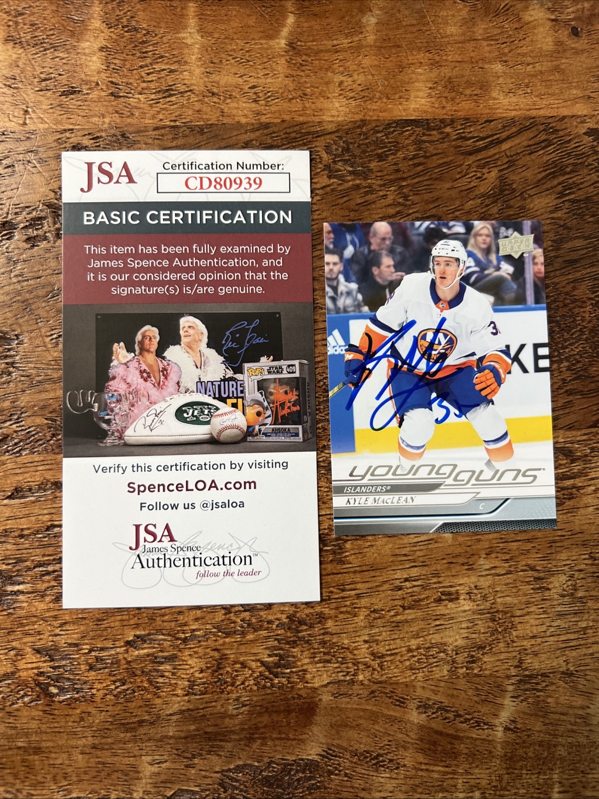 Kyle MacLean IP Signed UD Young Guns Card JSA Coa Islanders Autographed