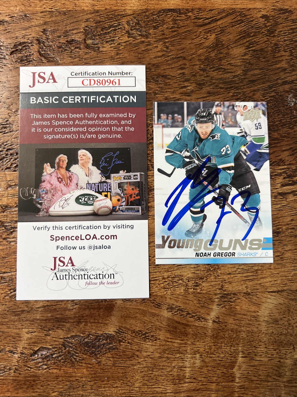 Noah Gregor IP Signed Upper Deck Young Guns Card JSA Coa Sharks Autographed