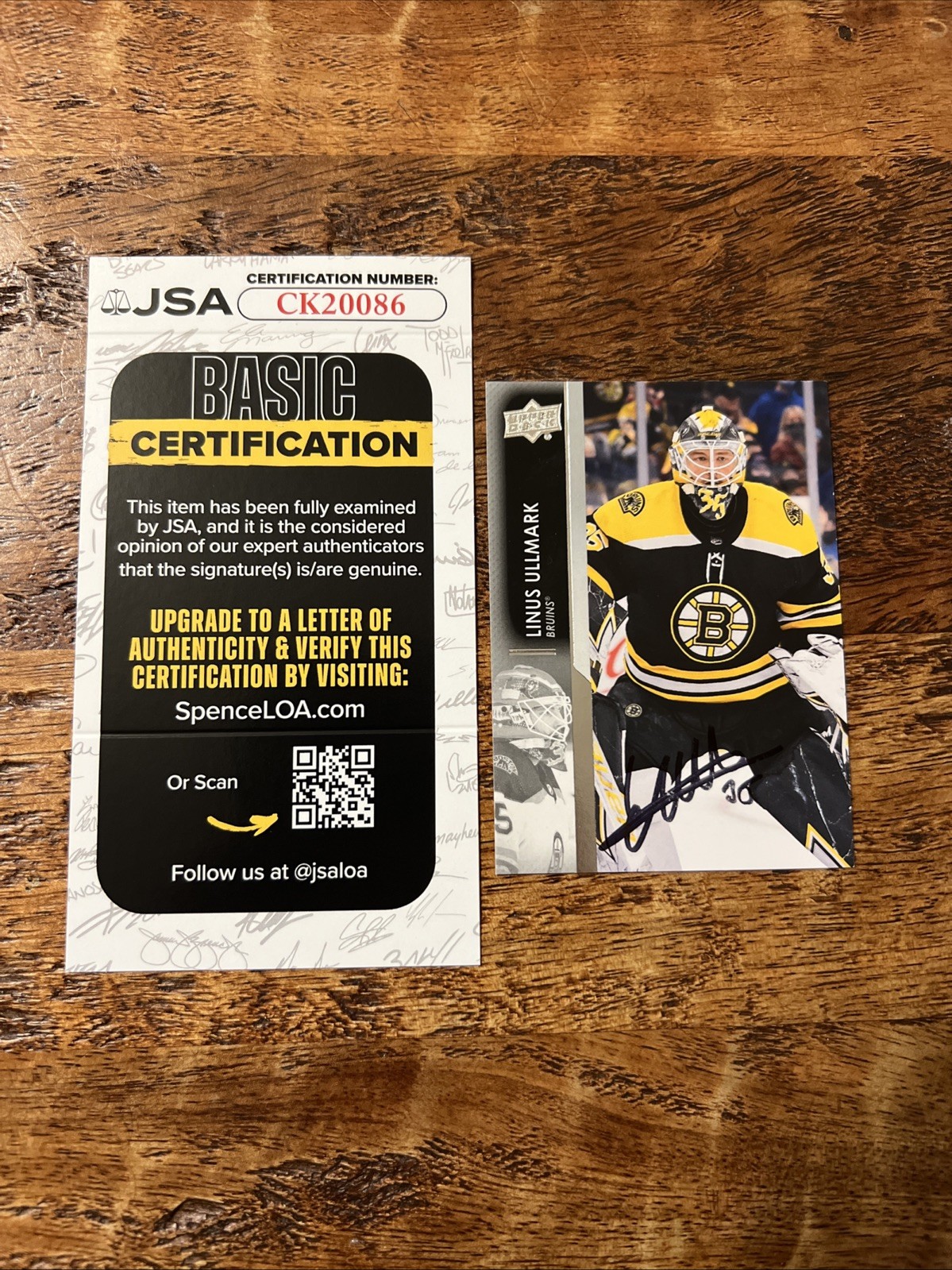 Linus Ullmark IP Signed Upper Deck Card JSA Coa Bruins Autographed