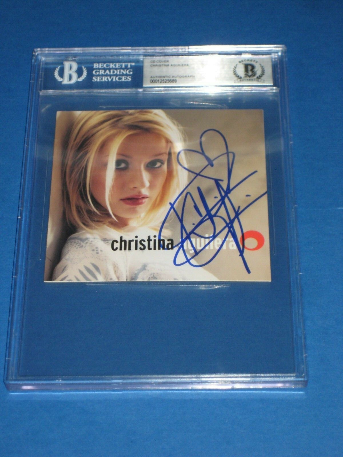 CHRISTINA AGUILERA Signed SELF-TITLED DEBUT CD Beckett Authenticated & Encap