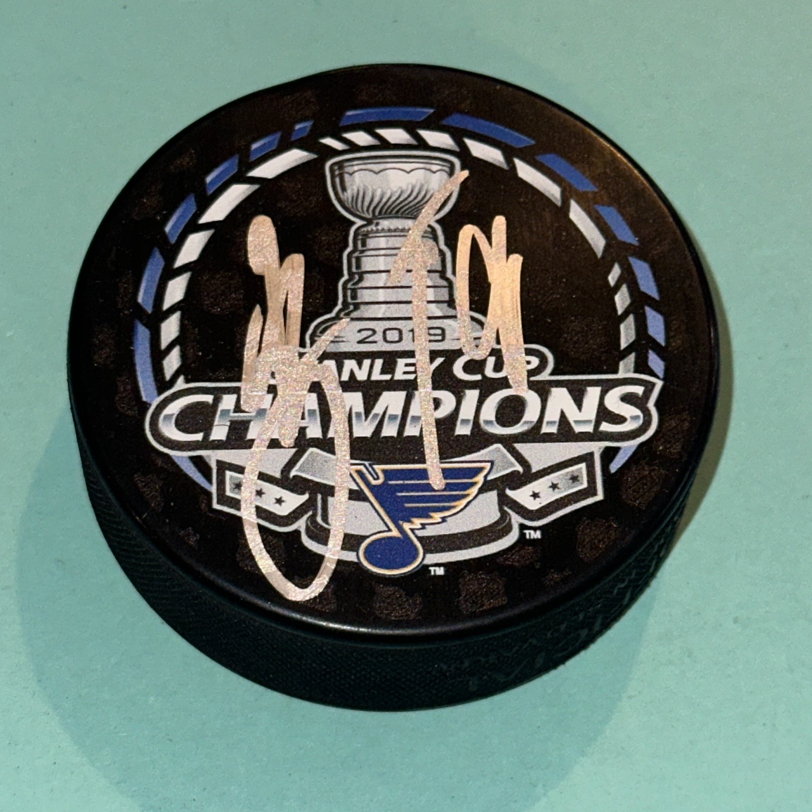 VLADIMIR TARASENKO Signed 2019 STANLEY CUP CHAMPS Puck Beckett Auth (BAS)