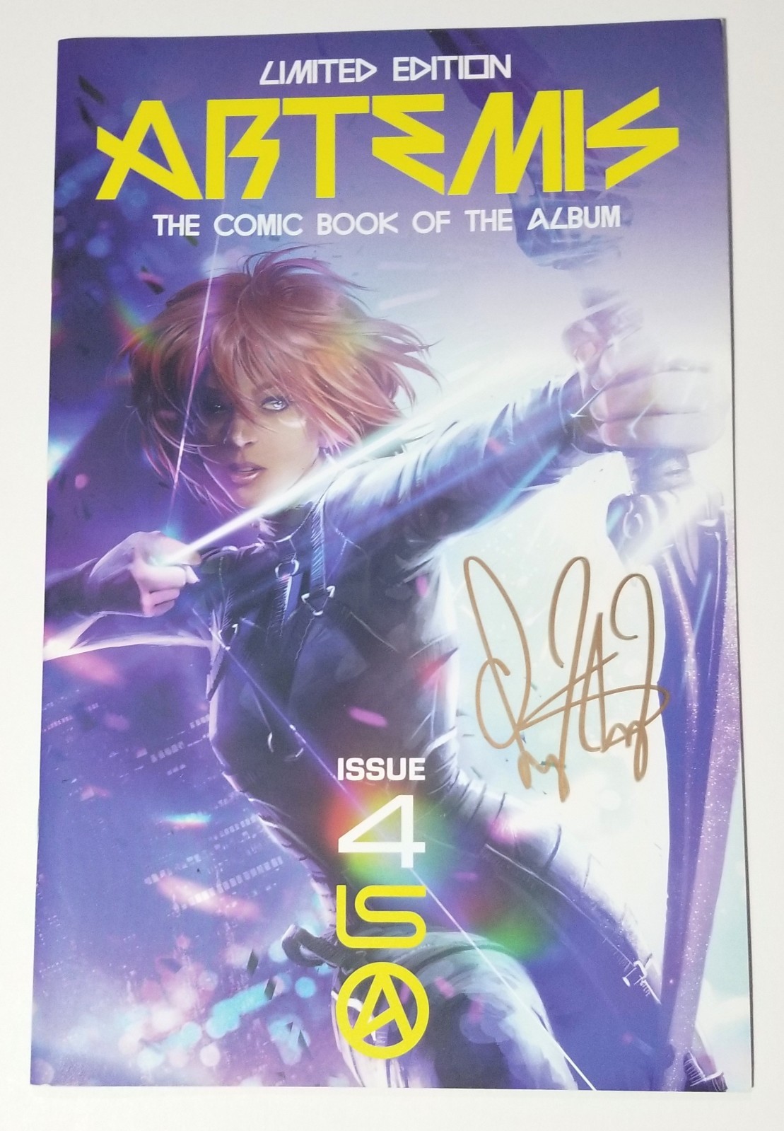 Lindsey Stirling SIGNED Limited Edition Artemis Comic Book B No. 4 JSA COA