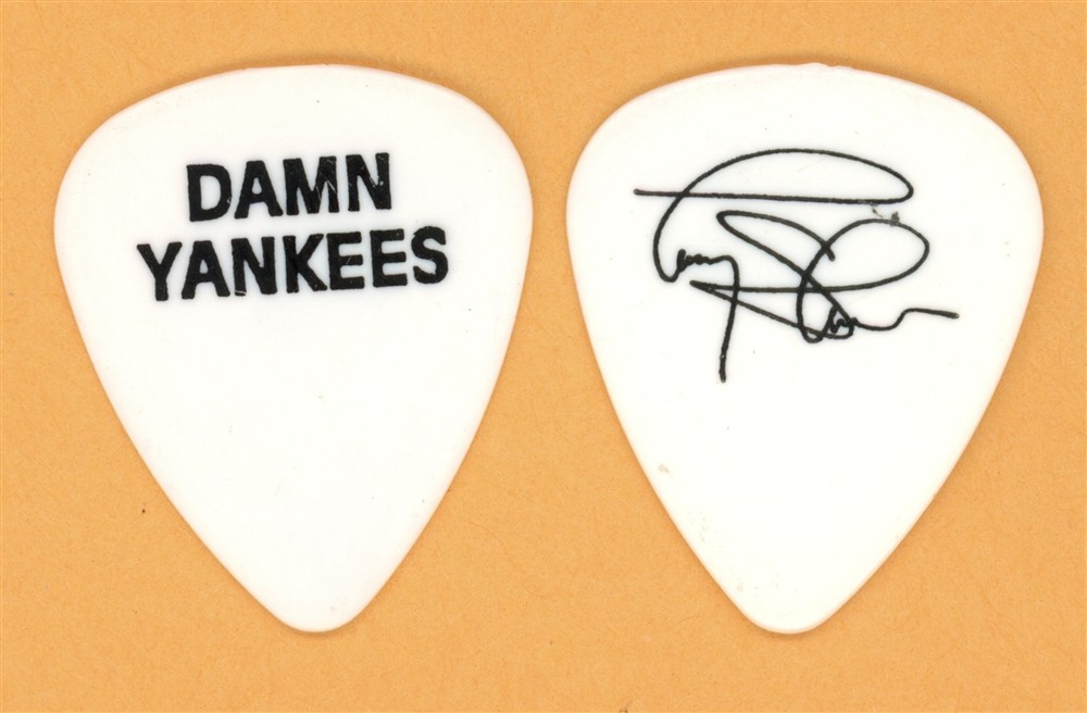Damn Yankees Tommy Shaw Styx Vintage Guitar Pick - 1993 Tour