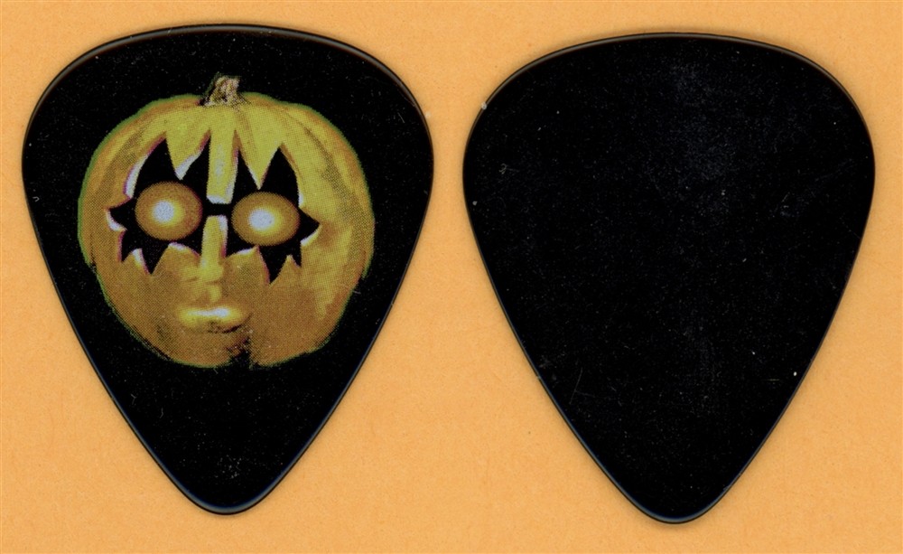 KISS Tommy Thayer Vintage Guitar Pick - 2012 KISS Kruise II Tour - Misprint