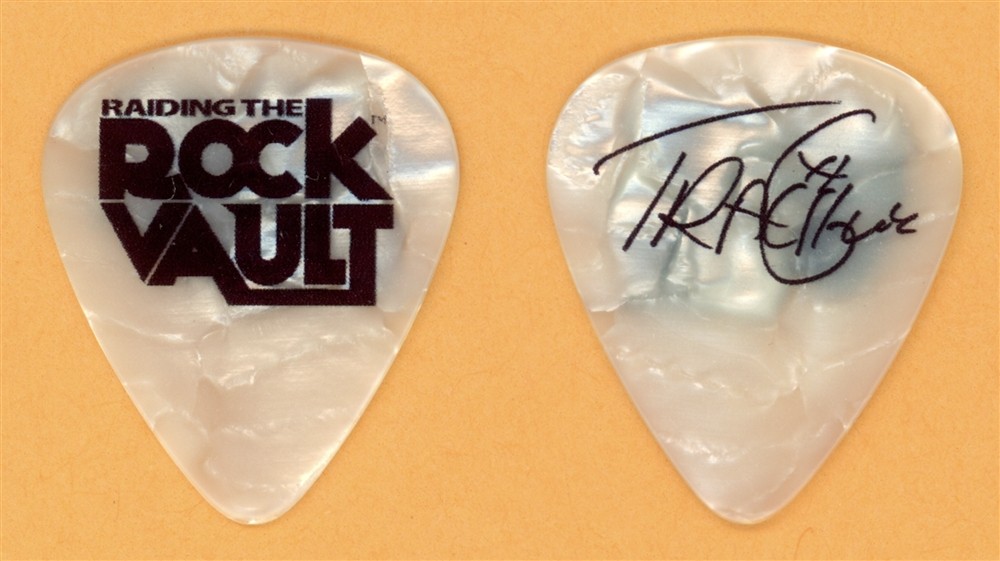 Raiding The Rock Vault Vintage Tour Guitar Pick