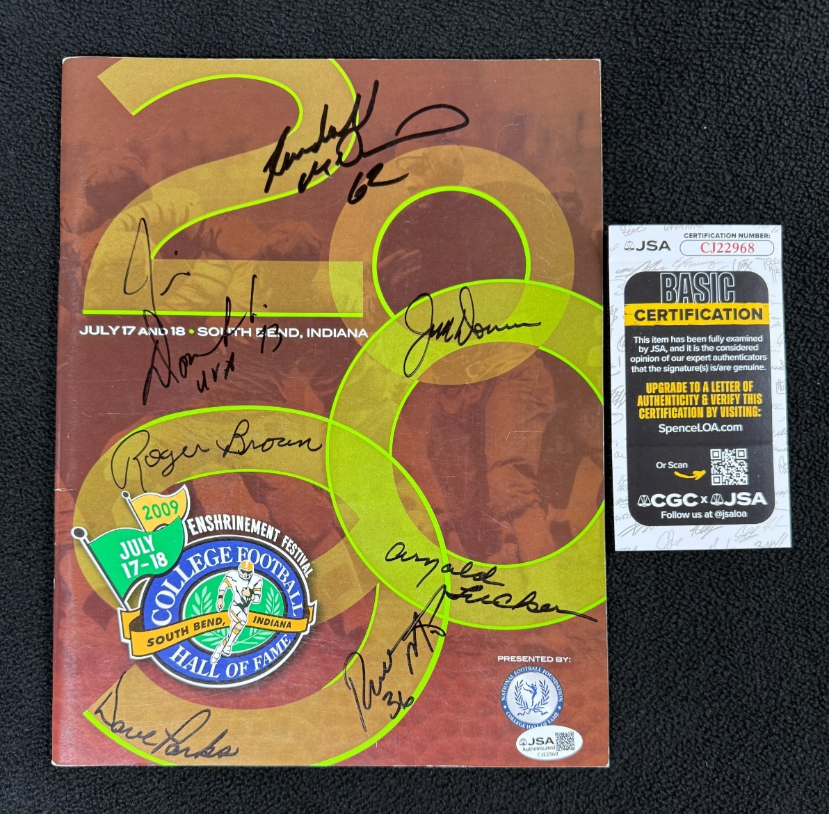 2009 Collage Football Hall Of Fame HOF Program Magazine Signed By 7 JSA COA