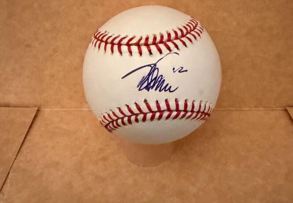 TODD WALKER REDS/TWINS SIGNED AUTO M.L. BASEBALL BECKETT AUTH
