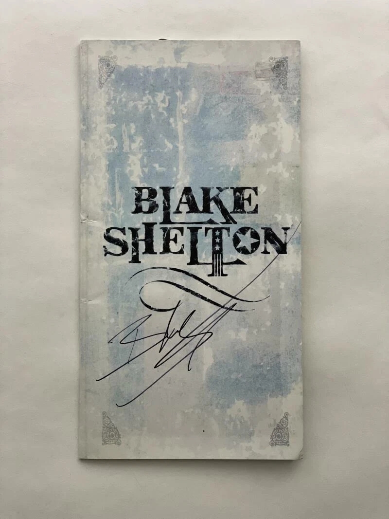 BLAKE SHELTON SIGNED AUTOGRAPH ACADEMY COUNTRY MUSIC ACM AWARDS PAMPHLET PHOTO