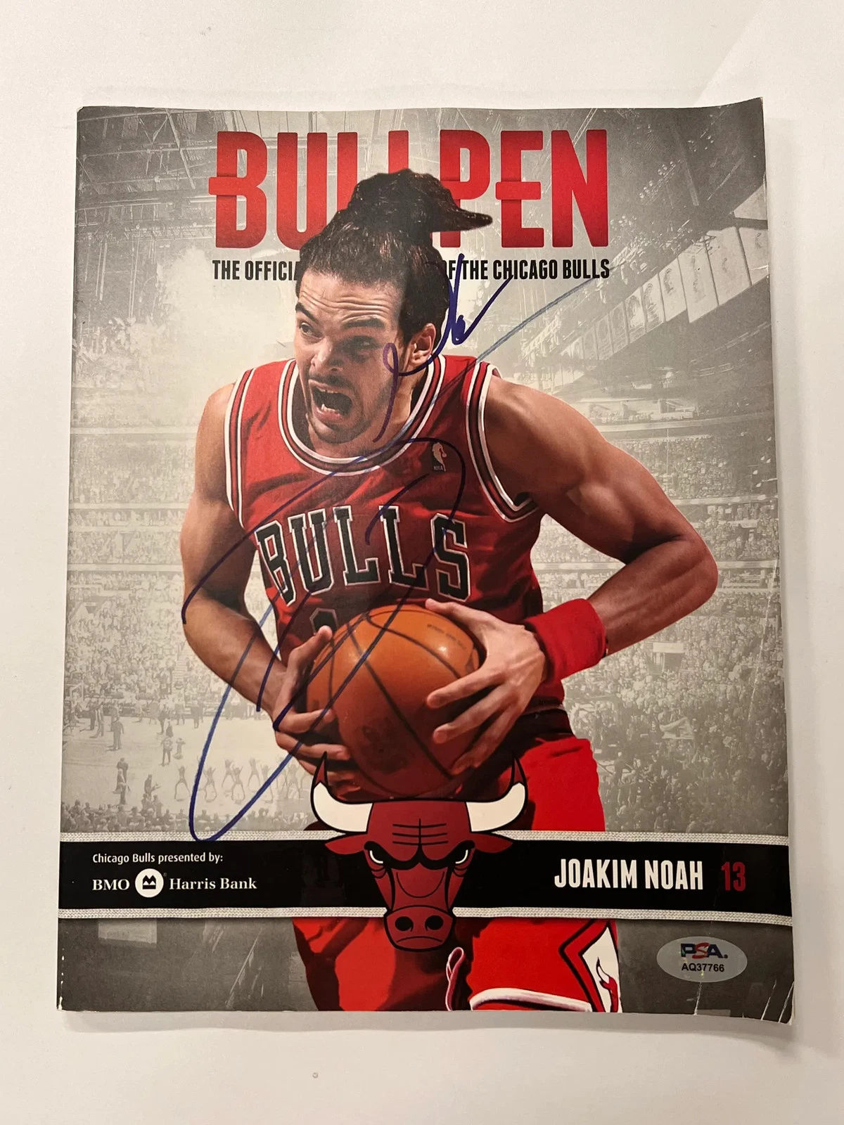 Joakim Noah Signed Basketball Magazine PSA Autographed