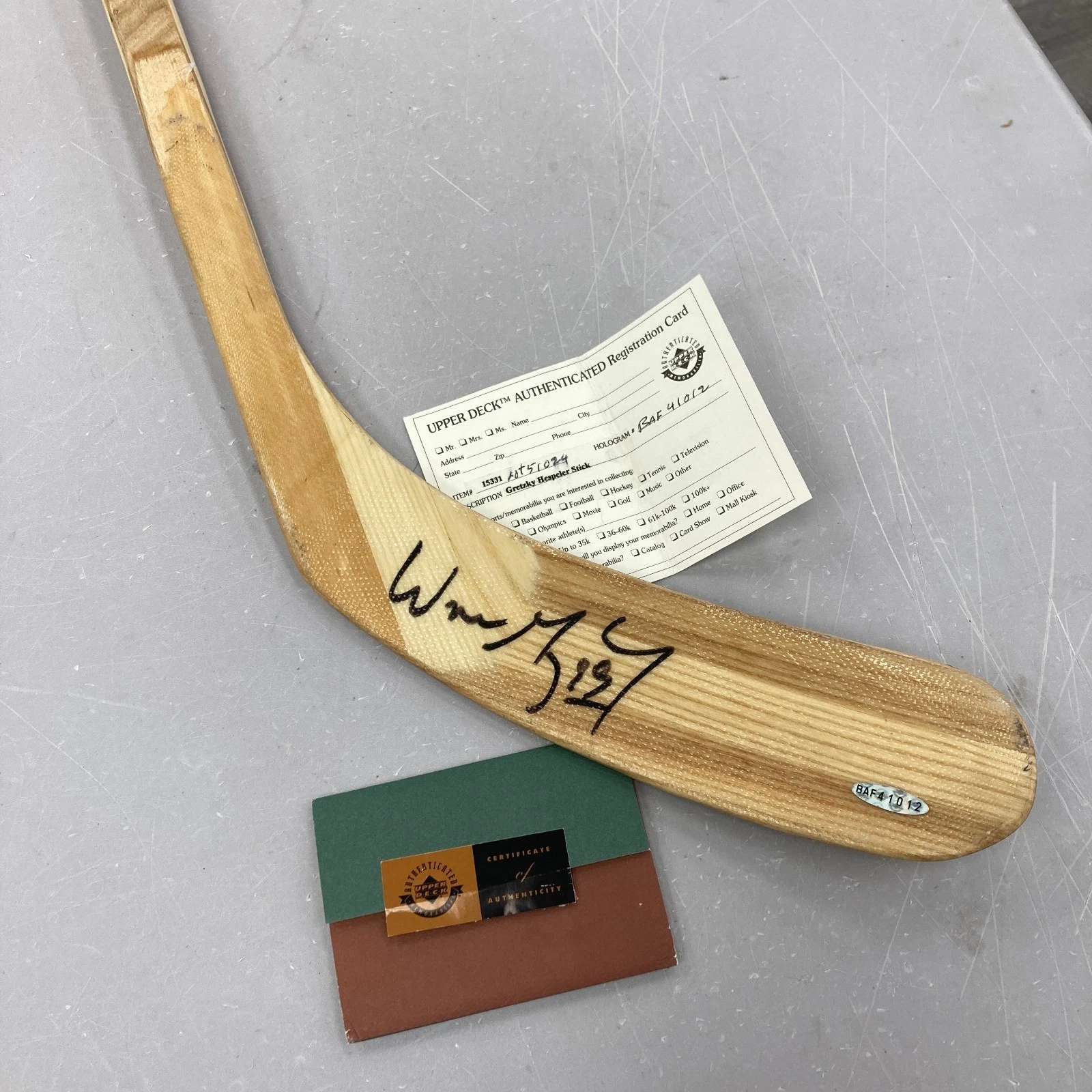 Wayne Gretzky Signed Hespeler Game Model Hockey Stick UDA Upper Deck COA