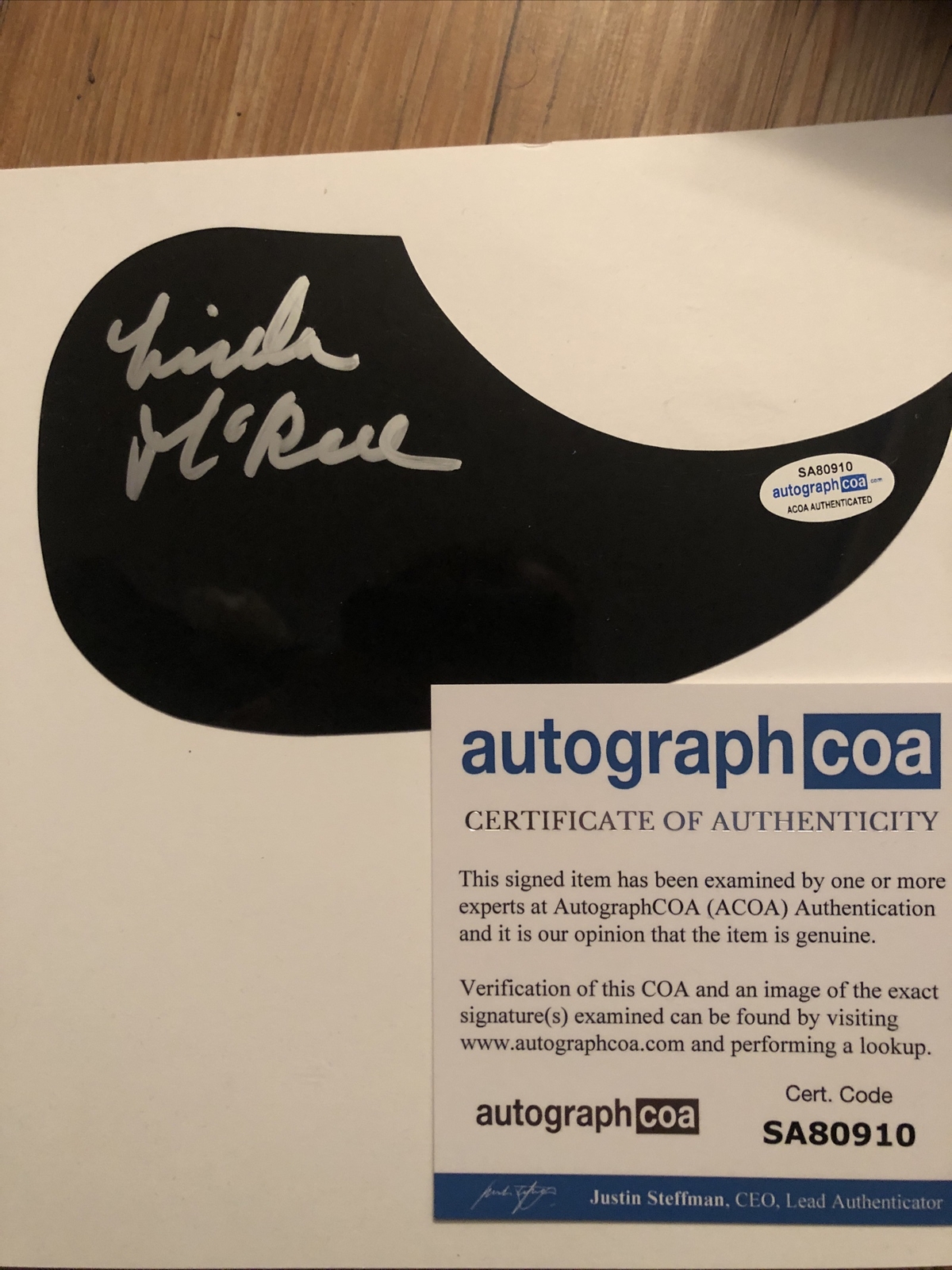 LINDA MCRAE SPIRIT OF THE WEST SIGNED AUTOGRAPH ACOUSTIC PICKGUARD ACOA COA