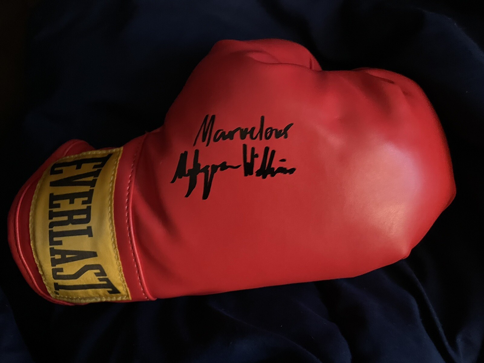 BOXER MYKQUAN WILLIAMS SIGNED AUTOGRAPHED BOXING GLOVE Marvelous SUPER LIGHT