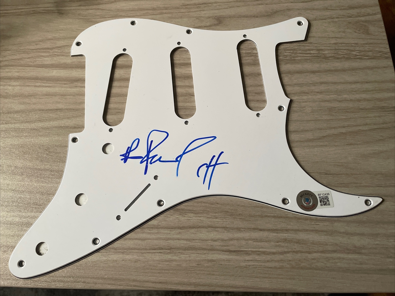 CYPRESS HILL B REAL SIGNED AUTOGRAPHED PICKGUARD BECKETT CERTIFIED