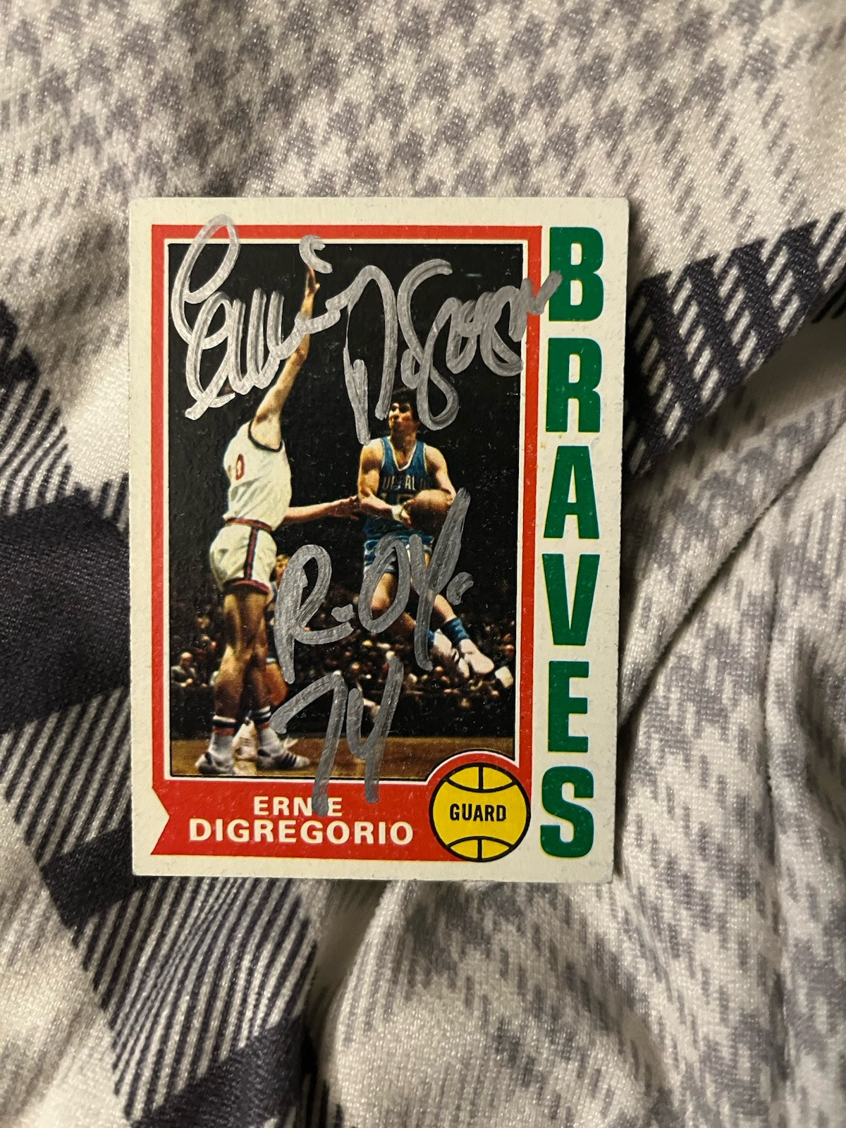 Ernie Digregorio Signed Topps 1974-75 Rookie Basketball Card  Buffalo Braves COA