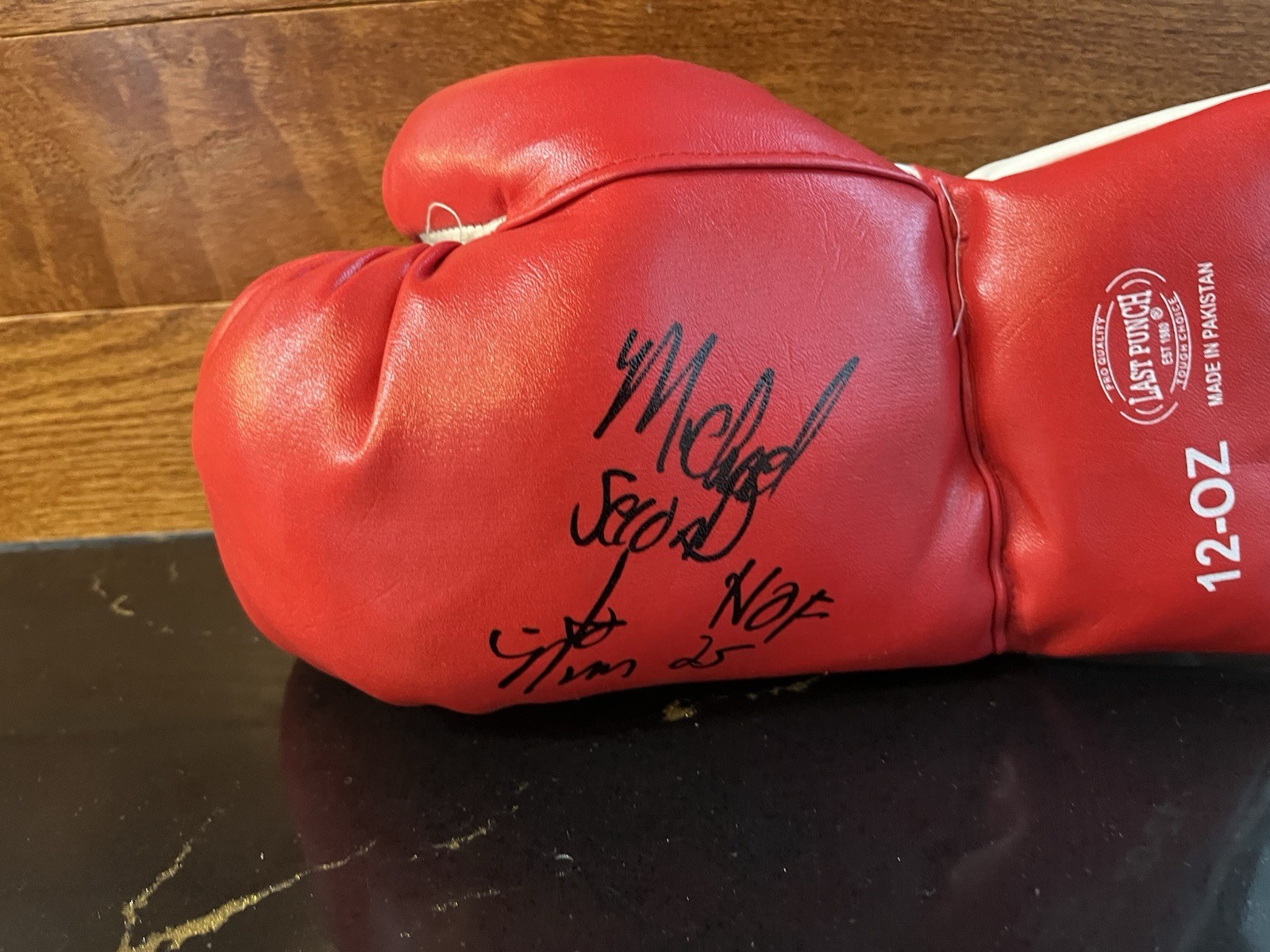MICHAEL SECOND TO NUNN  SIGNED AUTOGRAPHED BOXING GLOVE COA HOF 2025 BOXER