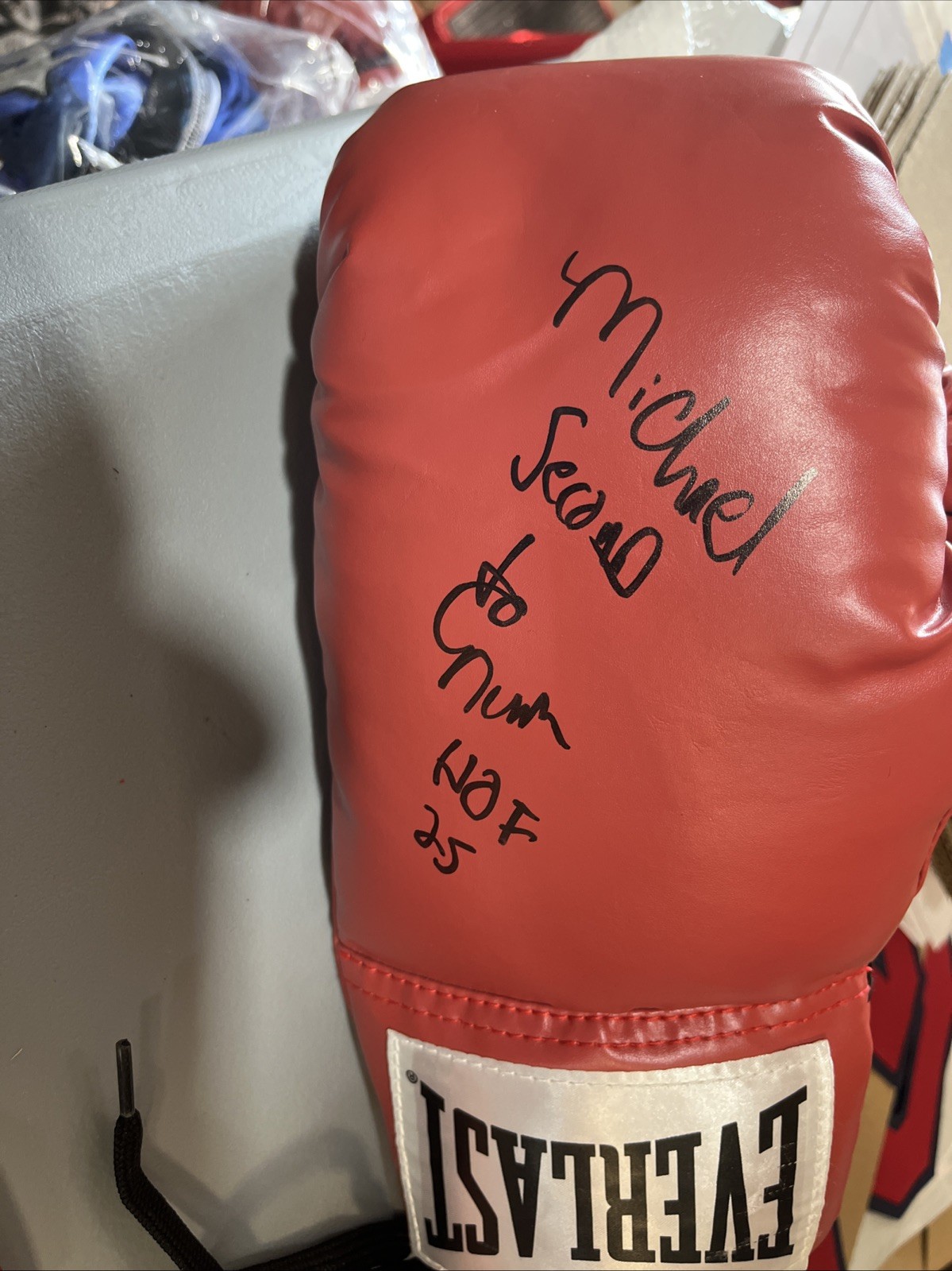 MICHAEL SECOND TO NUNN  SIGNED AUTOGRAPHED BOXING GLOVE COA HOF 2025 BOXER JSA