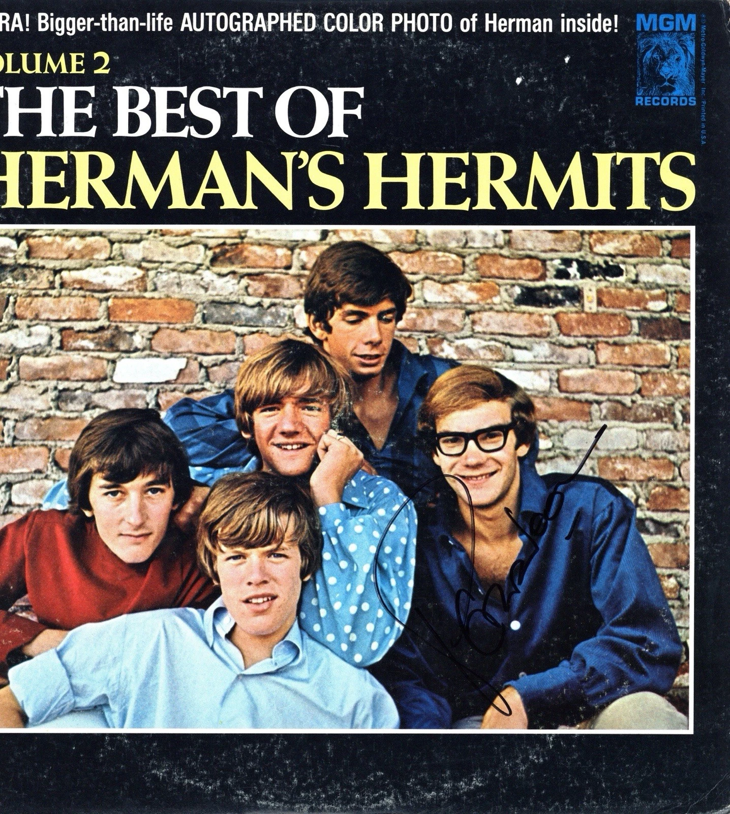 PETER NOONE Herman's Hermits SIGNED AUTOGRAPH VINYL THE BEST OF HERMITS II ACOA