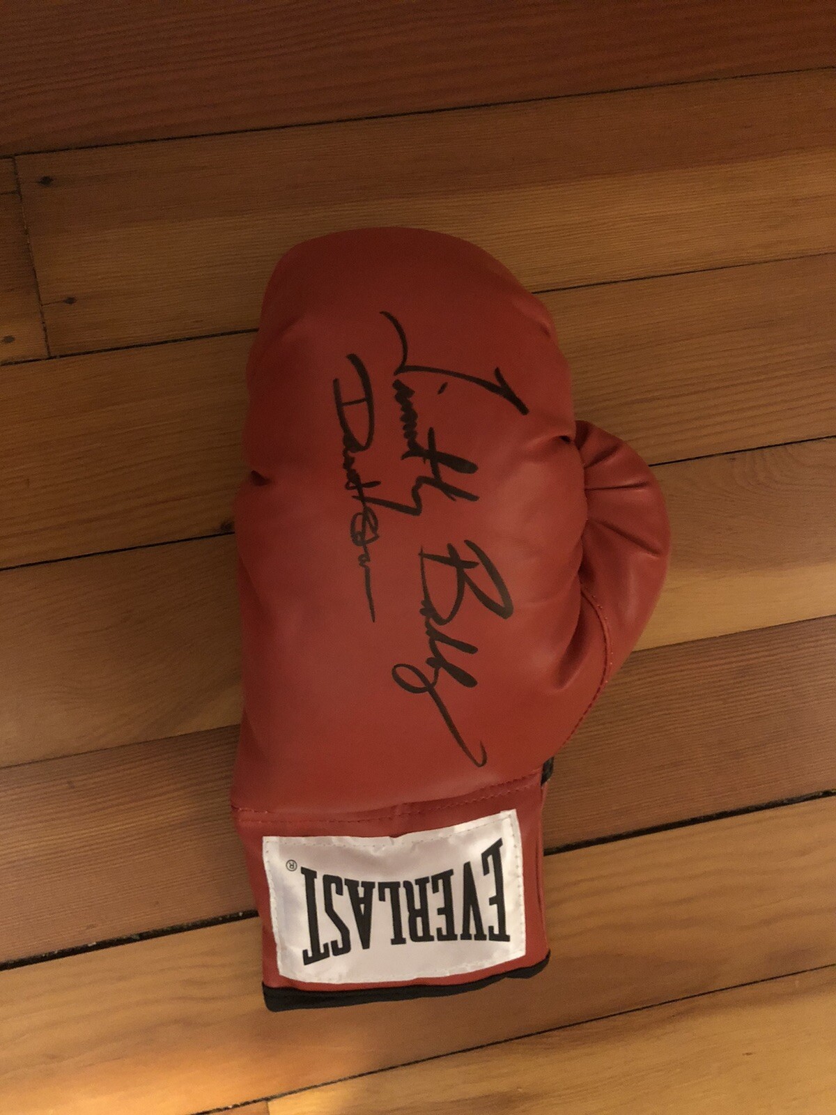 Timothy Bradley Boxer Signed  Everlast Boxing Glove JSA Authenticated desert sto