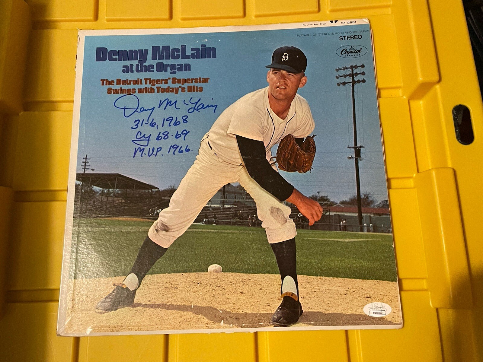DENNY MCLAIN SIGNED RECORD ALBUM  JSA COA TIGERS “ AT THE ORGAN” Multiple Insc
