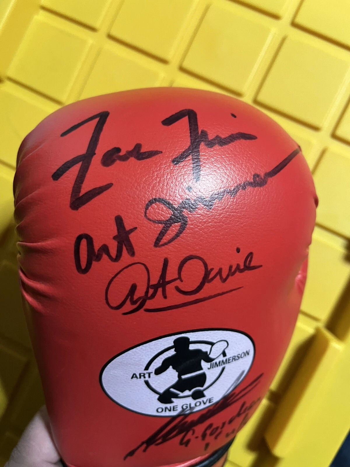 UFC 1 SIGNED GLOVE ART JIMMERSON ZANE FRAZIER G GORDEAU ART DAVIE JSA RARE AUTO