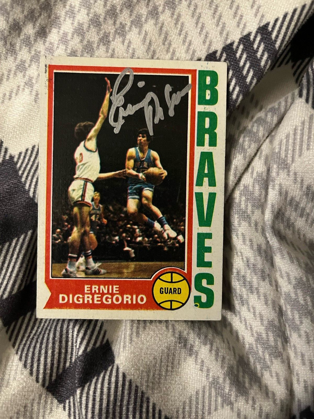 Ernie Digregorio Signed Topps 1974-75 Rookie Basketball Card  Buffalo Braves COA