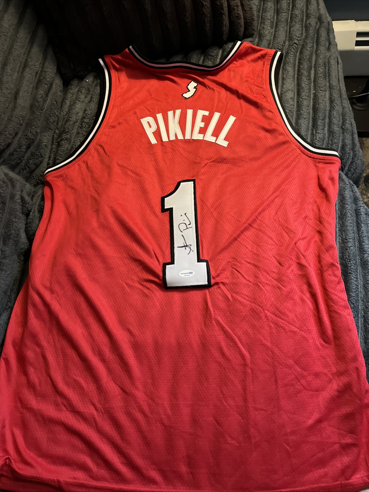 RUTGERS SCARLET KNIGHTS-STEVE PIKIELL SIGNED AUTOGRAPHED JERSEY ACOA COA Xl
