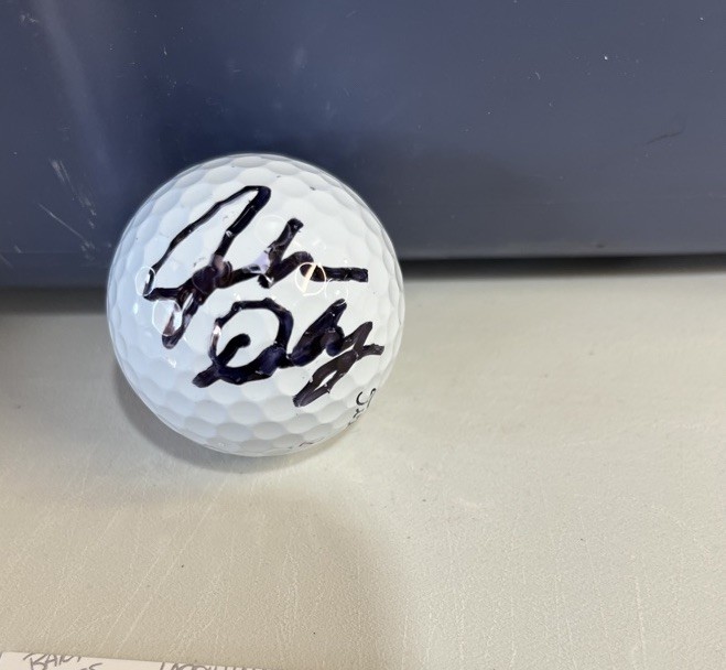 JOHN DALY SIGNED AUTOGRAPH LOGO GOLF BALL JSA COA TITLEIST PGA CHAMPION