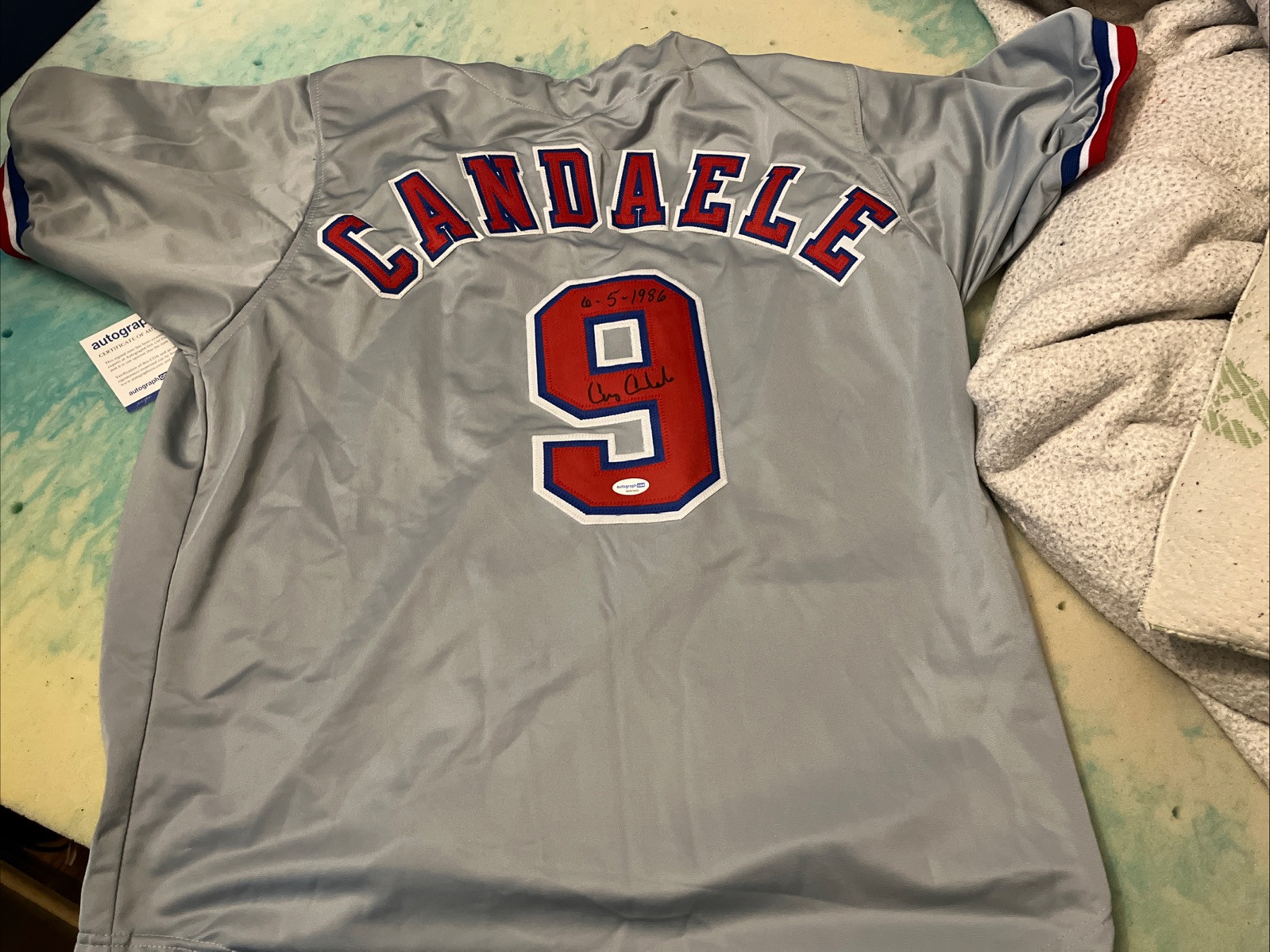 MONTREAL EXPOS -CASEY CANDAELE SIGNED AUTOGRAPHED JERSEY ACOA PROOF ASTROS