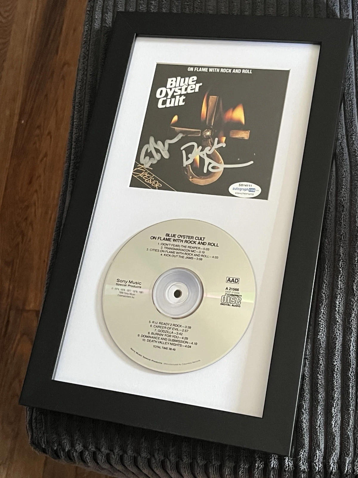 BUCK DHARMA ERIC BLOOM BLUE OYSTER CULT SIGNED AUTOGRAPH FRAMED CD DISPLAY ACOA