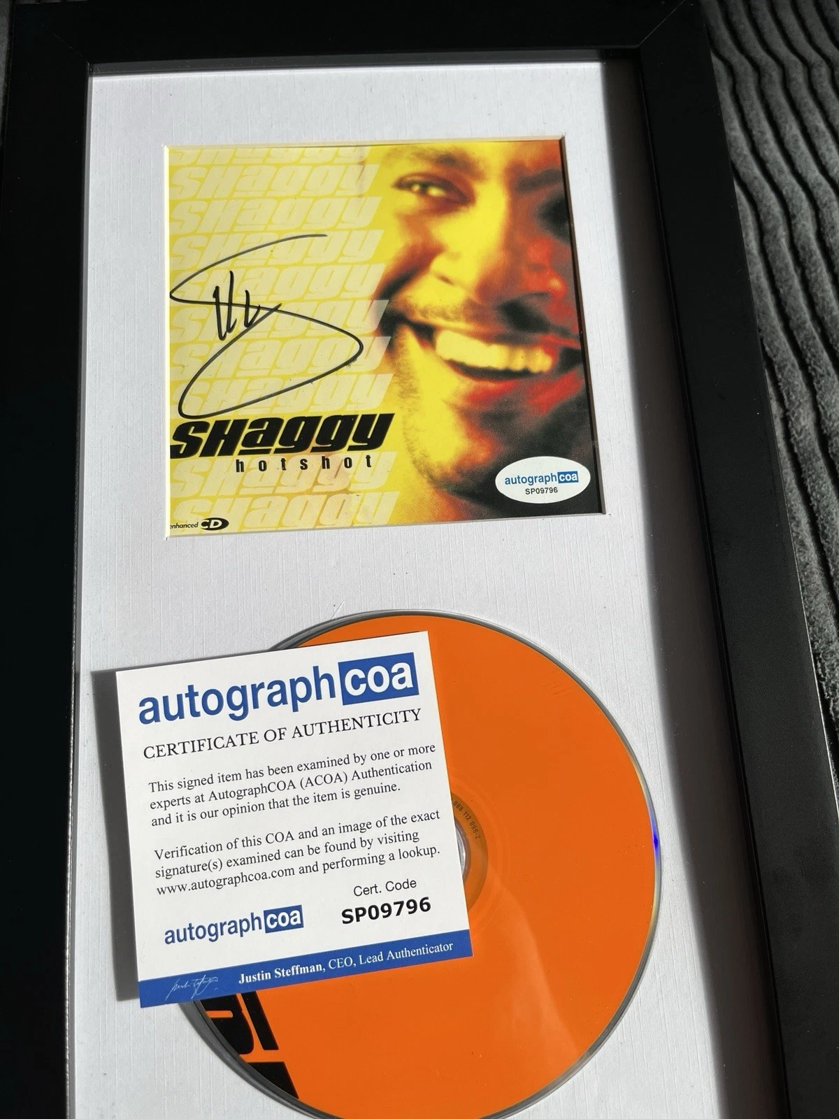 SHAGGY SIGNED HOTSHOT CD ALBUM AUTOGRAPH FRAMED DISPLAY  ACOA CERT ANGEL