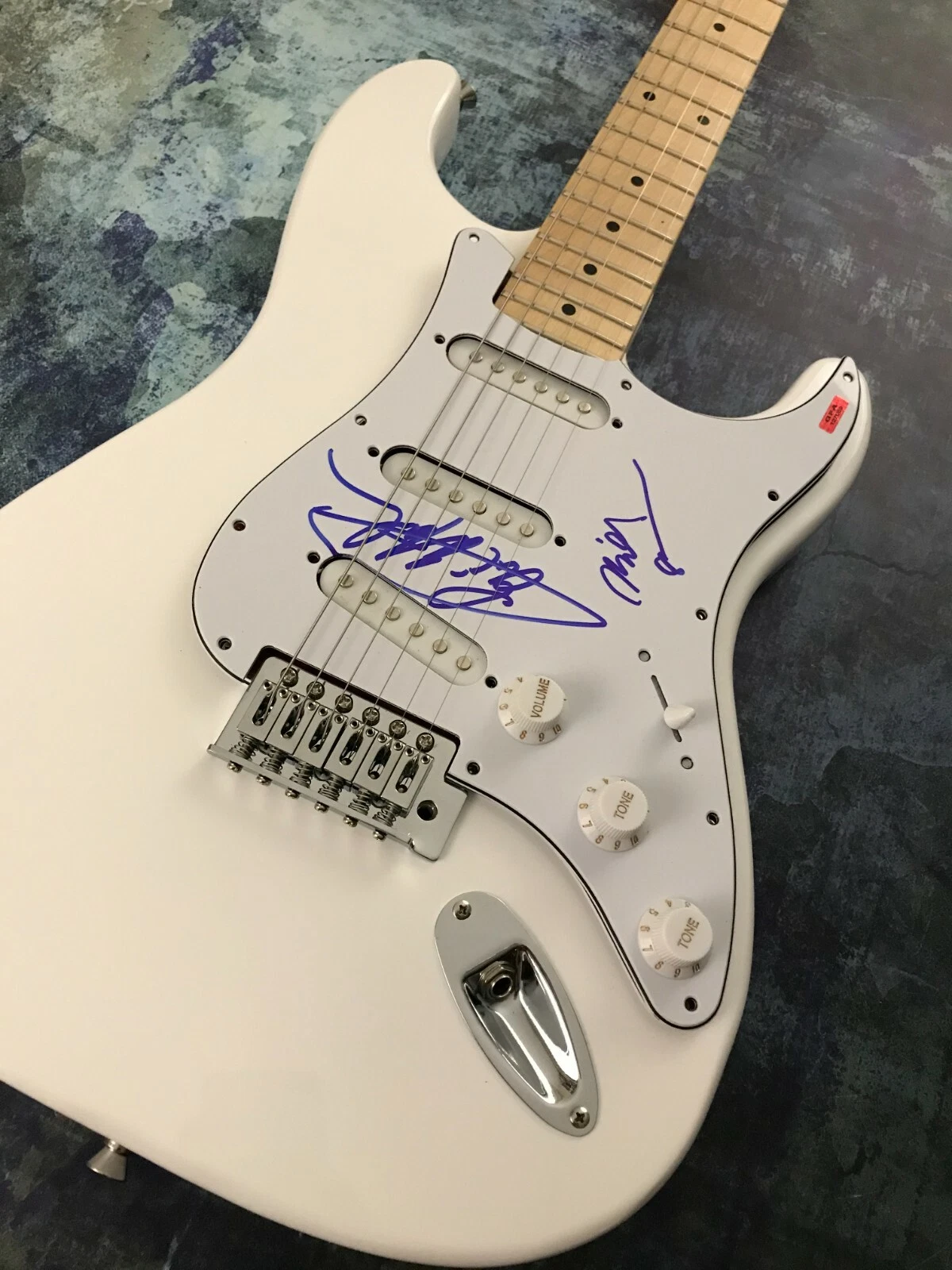 GFA Eric Martin & Billy * MR. BIG * Band Signed Electric Guitar PROOF M3 COA