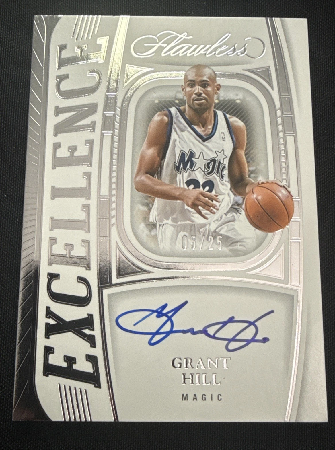 2023-24 Panini Flawless Grant Hill Excellence Signature Autograph Auto 25/25 1/1