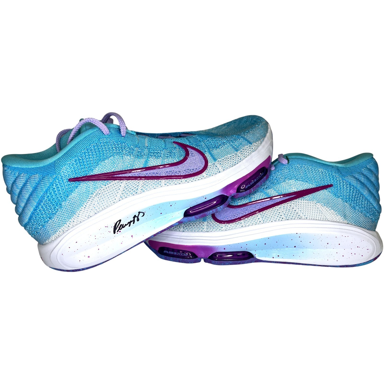 PAIGE BUECKERS SIGNED UCONN HUSKIES NIKE GT HUSTLE BASKETBALL SHOE JSA