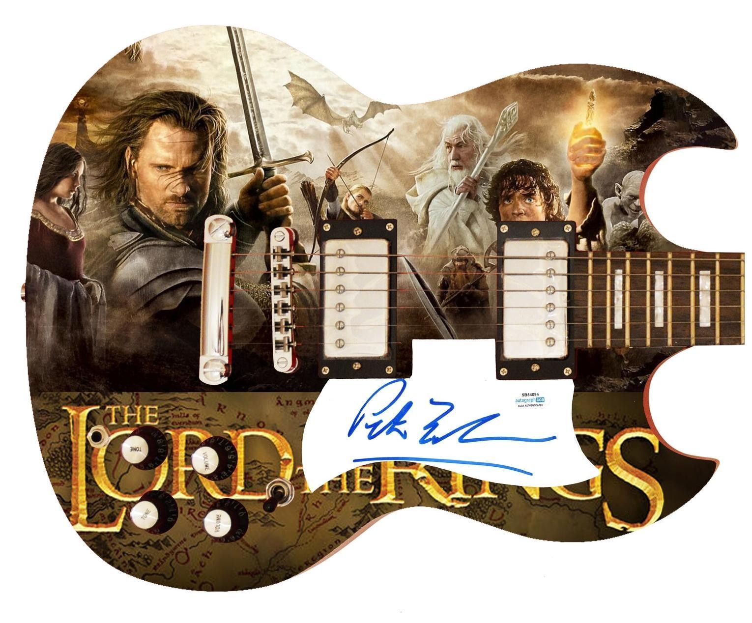 Peter Jackson Signed Custom Graphics LOTR Movie Photo Guitar ACOA