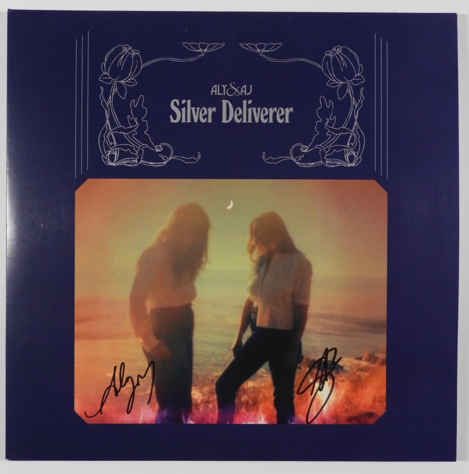 Aly & AJ JSA Autograph Signed Album Record Vinyl Silver Deliverer