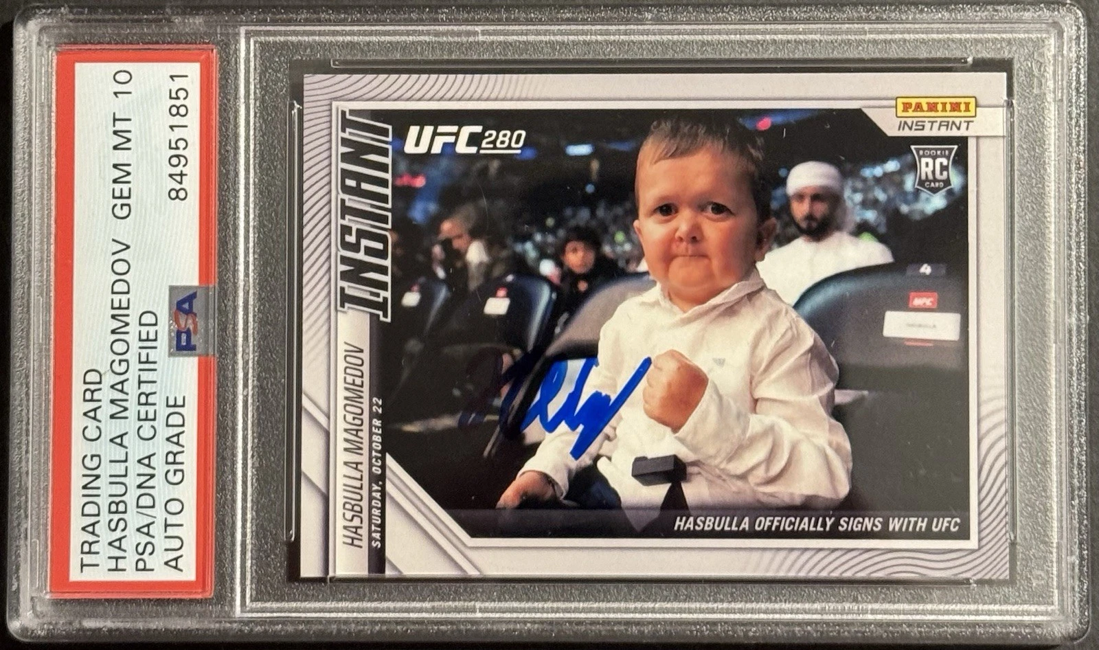 HASBULLA MAGOMEDOV Signed UFC Panini Instant Rookie Card PSA/DNA Slab Gem 10