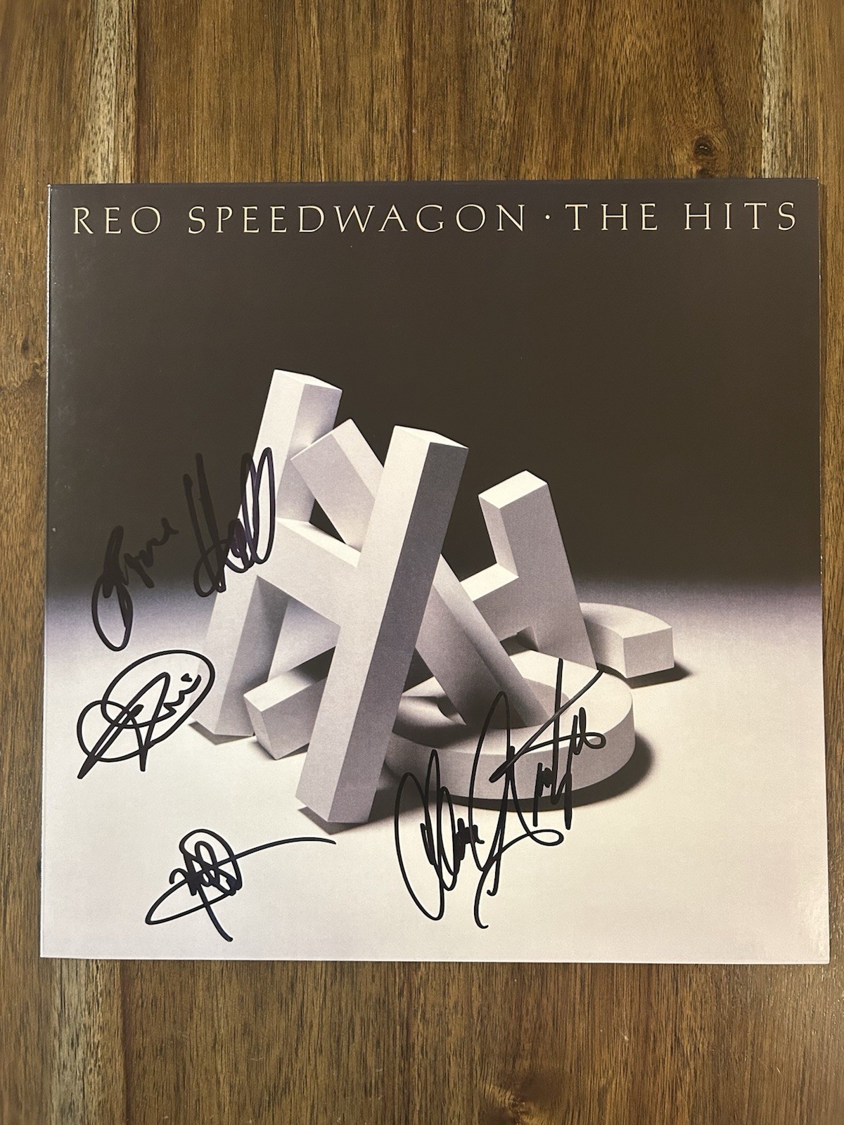 ‘REO Speedwagon’ Band Signed Vinyl Album ‘The Hits’ Kevin Cronin +3