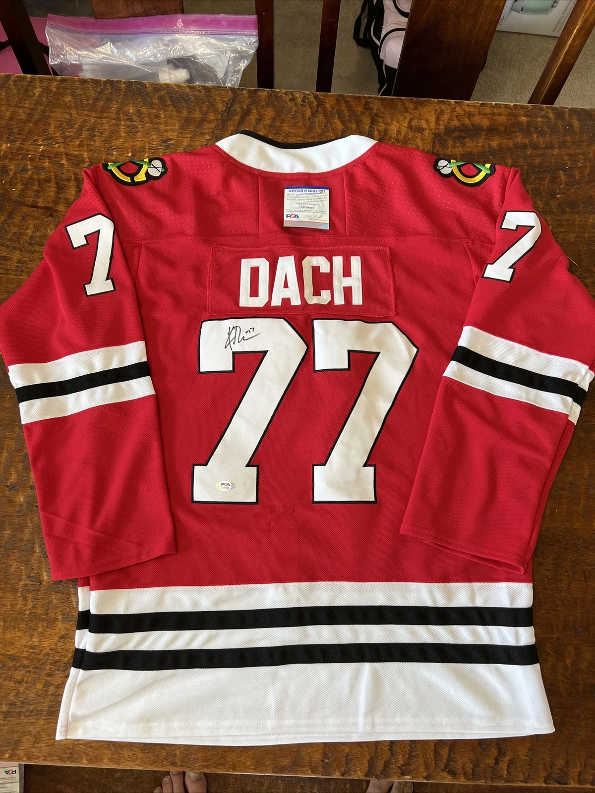 Kirby Dach Signed Chicago Blackhawks Jersey Psa/Dna Coa Autographed Hockey